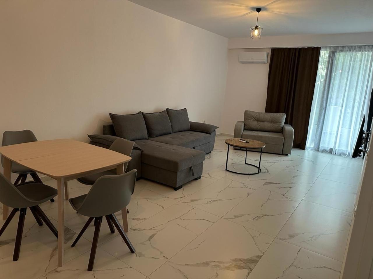 Sunrose Residences Sarande Sarandë Exterior foto